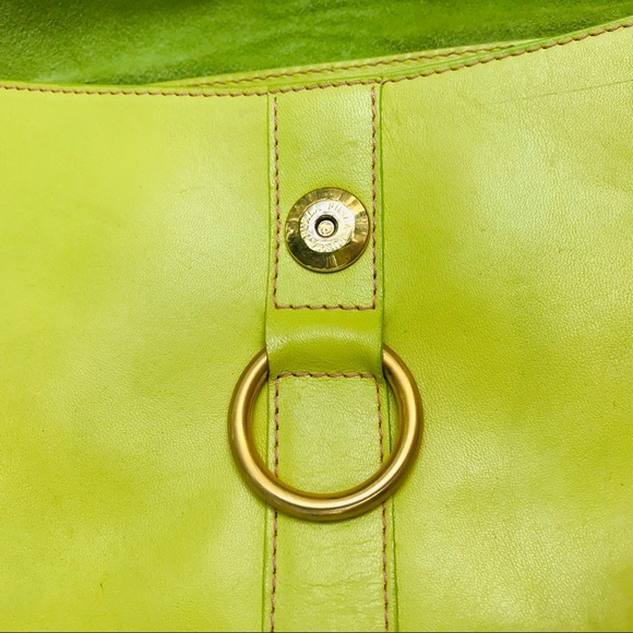 Vintage chartreuse baguette bag - Picture 7 of 8